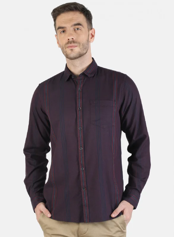 Men's Long - Line Oversized Casual Shirts in Dark Gray for a Relaxed and Modern LookMen Maroon Stripe Shirt