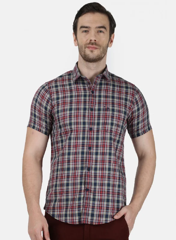 Plus Size Men's Plaid Flannel Casual Shirts in Earth Tones for a Cozy Fall OutfitMens Maroon Check Shirt