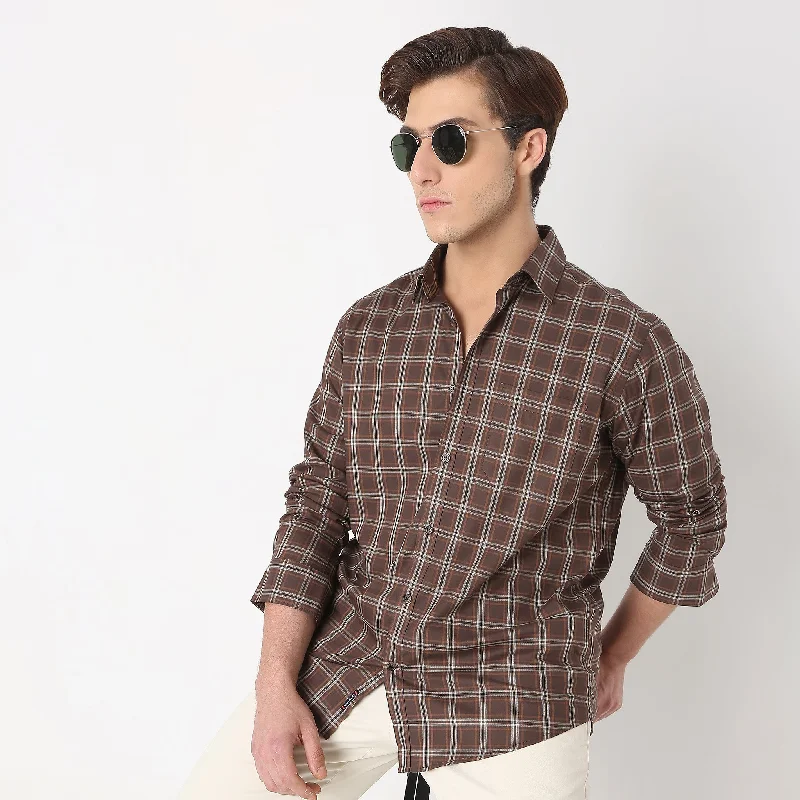 Plus Size Men's Striped Chambray Casual Shirts with a Spread Collar for a Preppy AppearanceRegular Fit Checkered Shirt