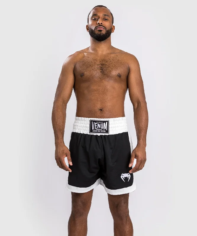 Men's button - fly denim work shorts for durability on the jobShort de boxe Venum Classic - Noir/Blanc