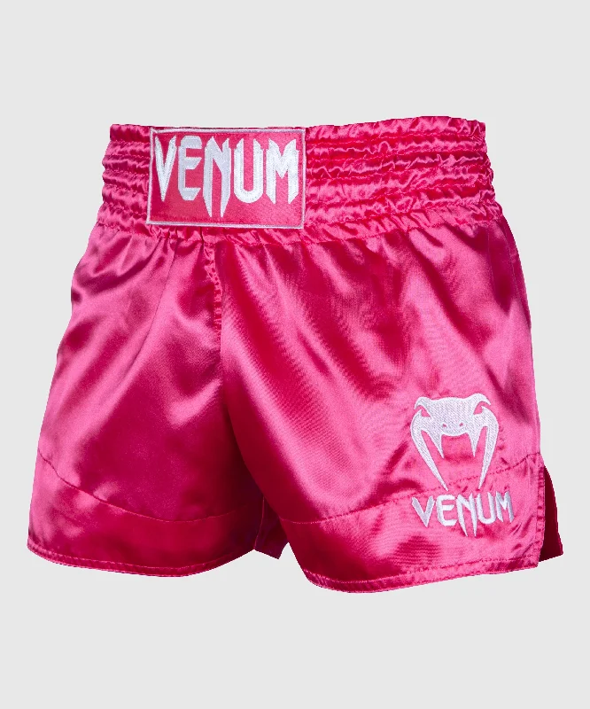 Men's pleated front twill shorts for a classic and sophisticated appearanceVenum Classic Muay Thai Short