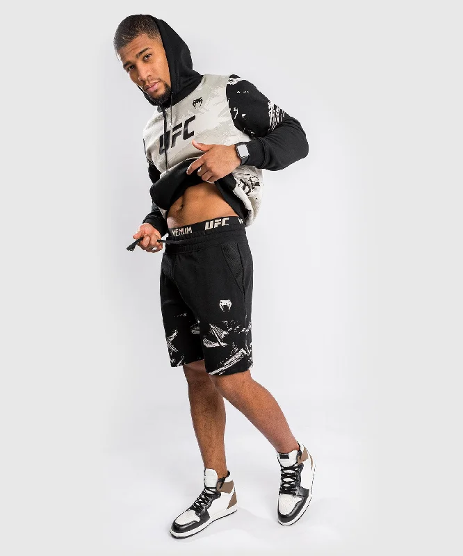 Men's distressed cotton shorts for a bohemian - inspired styleShort en Coton UFC Venum Authentic Fight Week 2.0 - Noir/Sable