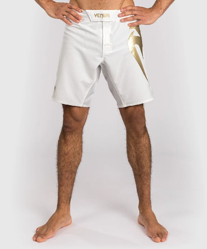 Men's flat - front chino shorts for semi - formal summer eventsShorts de combat Venum Light 5.0 - Blanc/Or