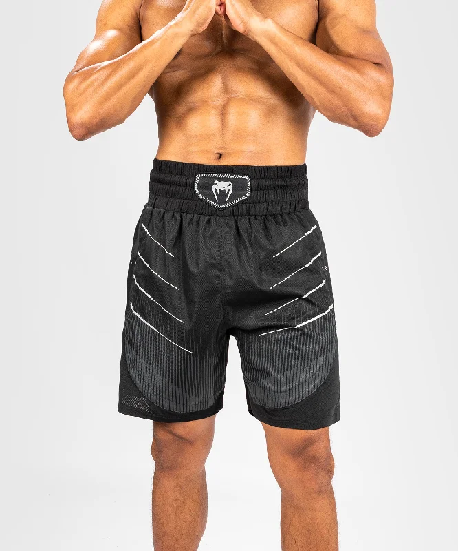 Men's ripped denim shorts for a trendy streetwear aestheticShort de boxe Venum Biomecha - Noir/Gris