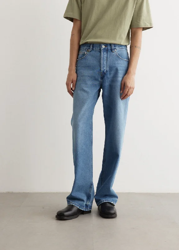 Men's High - Waisted Jeans in a Medium Wash for a Vintage - Style RevivalLe De Nimes Droit