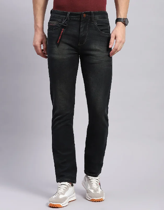 Men's Jeans with a Button - Fly for a Traditional and Classic AestheticMen Black Light Wash Narrow Fit Denim