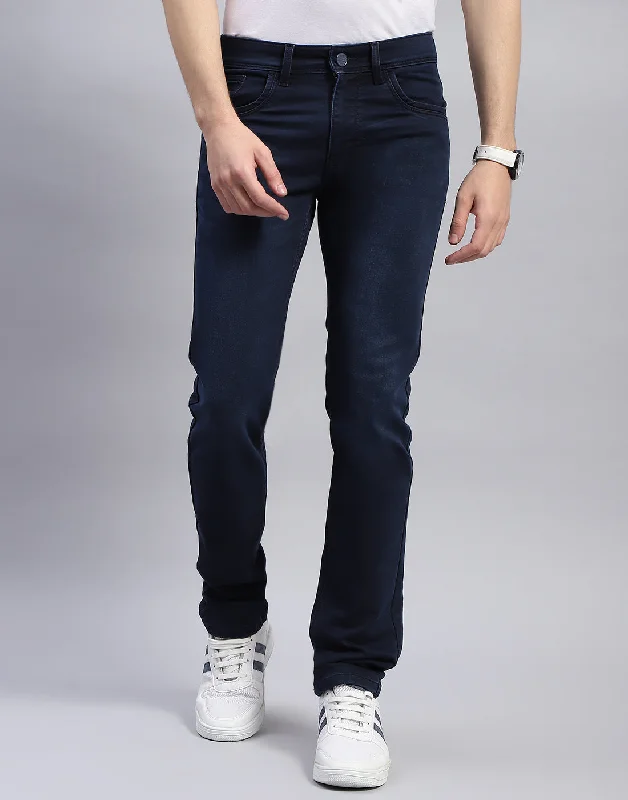 Men's Colored Jeans in Burgundy for a Bold and Fashion - Forward LookMen Blue Light Wash Narrow Fit Denim