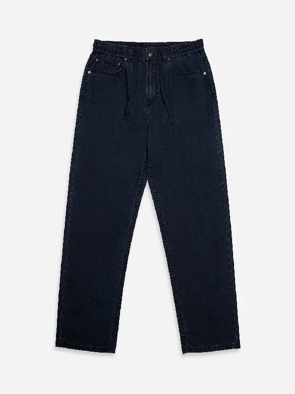 Plus Size Men's Bootcut Jeans with a Belt Loop Upgrade for a Stylish TouchCrosby Indigo Jeans