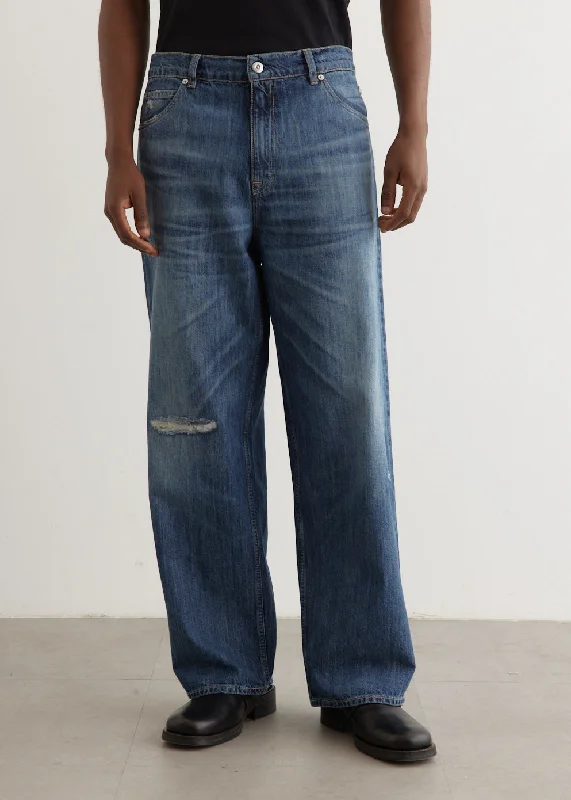 Plus Size Men's Relaxed Fit Jeans with a Tapered Leg for a Laid - Back VibeVast Cut Jeans