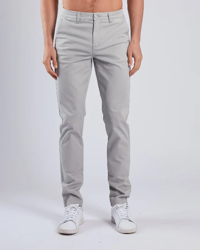 Men's Jeans with a Button - Fly for a Traditional and Classic AestheticPalmer Slim Chino Cloud