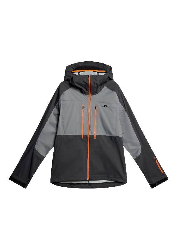 Men jackets with a built - in hood that can be stowed away when not in usePlateau Shell Jacket