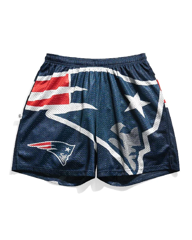 Tailored men jackets to pair with formal trousers for business meetingsNew England Patriots Big Logo Retro Shorts