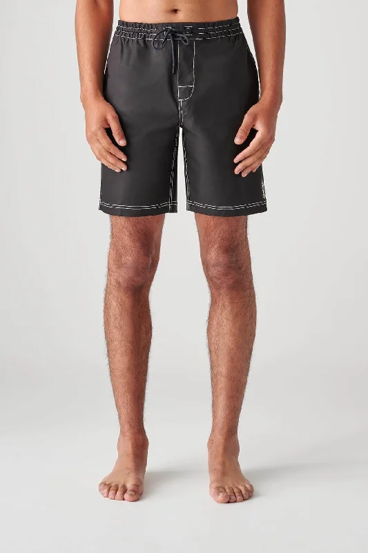 Bomber men jackets with ribbed cuffs for a classic 80s styleSmashed Poolshort - Black