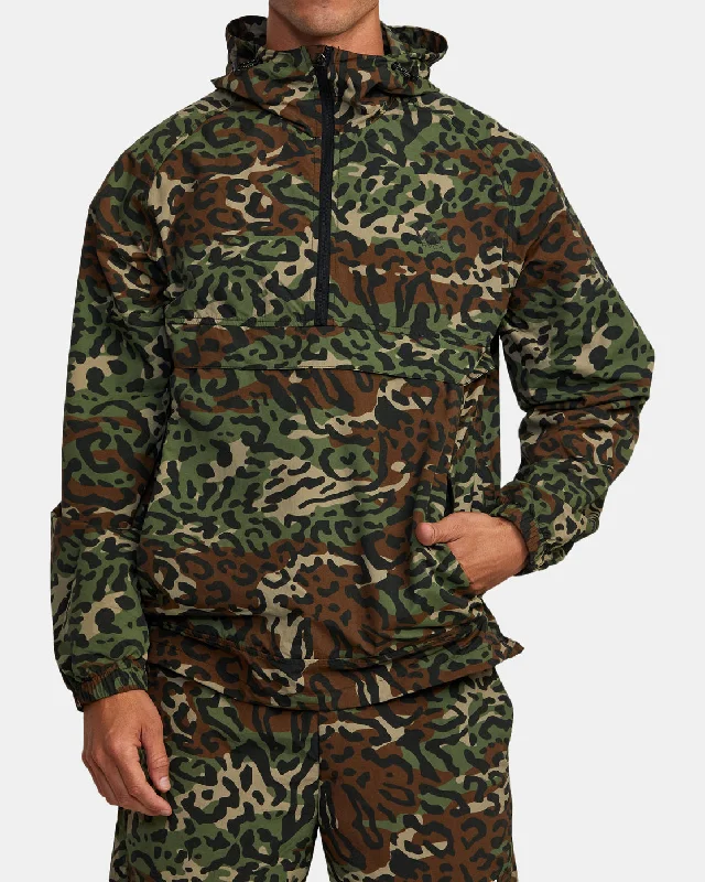 Lightweight men jackets made from recycled nylon for eco - friendly travelVA Sport Outsider Packable Anorak Jacket - Animal Camo