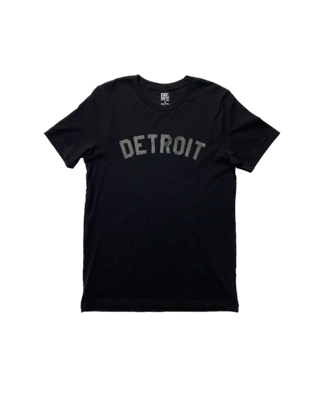 Men's ribbed t - shirts with a textured finish for added styleMen's ribbed t - shirts with a textured finish for added styleInk Detroit Basic T-Shirt - Black on Black