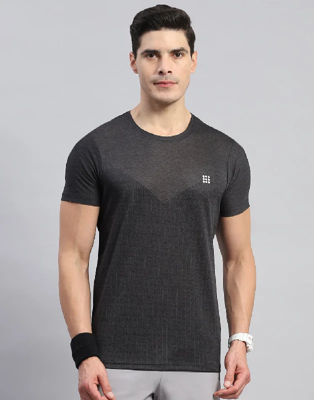 Men's lightweight performance t - shirts for running marathonsMen's lightweight performance t - shirts for running marathonsMen Black Self Design Round Neck Half Sleeve T-Shirt