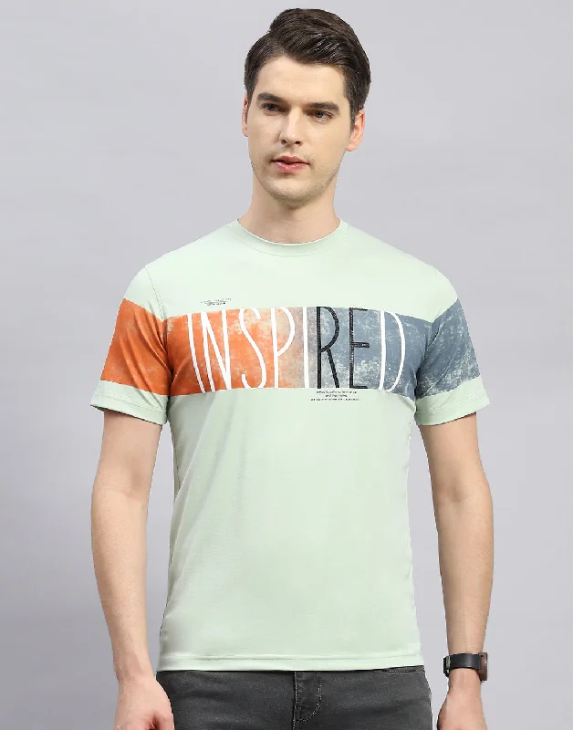 Men's smart - casual checkered t - shirts for semi - formal occasionsMen's smart - casual checkered t - shirts for semi - formal occasionsMen Green Printed Round Neck Half Sleeve T-Shirt