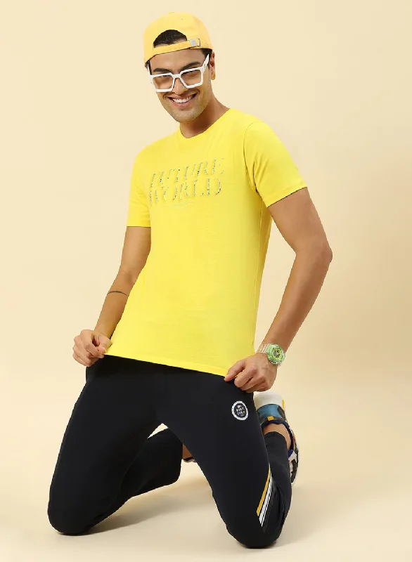 Men's mock - neck t - shirts with a modern and sleek styleMen's mock - neck t - shirts with a modern and sleek styleMen Yellow Printed T-Shirt